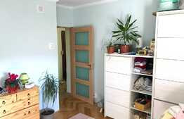 De vanzare apartament 2 camere, zona Unirii, etaj intermediar