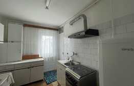 Apartament de 3 camere, 75 mp, in zona Pandurilor