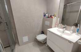 Apartament de 2 camere, 60 mp, decomandat, 7 Noiembrie, zonă semicentrală