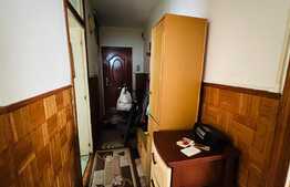 Apartament de 2 camere, decomandat, 52 mp, etaj intermediar, Unirii