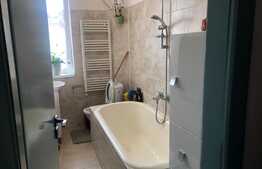 Apartament cu 2 camere de vânzare, zona Moca!