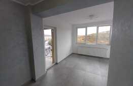 Apartament de 3 camere, 80 mp utili, decomandat, bloc nou, cartier Dâmbu