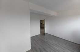 Apartament de 3 camere, 80 mp utili, decomandat, bloc nou, cartier Dâmbu