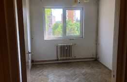 Apartament de 3 camere, etaj intermediar, 63 mp, decomandat, zona Dâmbu!