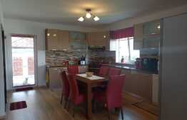 Casa tip duplex, 220mp, teren de 350mp, Nazna