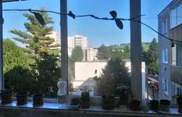 Apartament de 3 camere, 51 mp, semidecomandat, zona Dambu