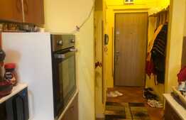 Apartament de 2 camere, semidecomandat, etaj intermediar, zona Aleea Carpați