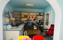 Spatiu comercial, 4 camere, decomandat, zona Unirii