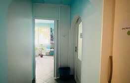 Spatiu comercial, 4 camere, decomandat, zona Unirii