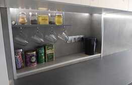 Apartament de 2 camere, semidecomandat, 57 mp, zona Aleea Carpati