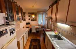 Apartament de 2 camere, decomandat, 52 mp, cartierul Cornisa