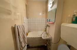 Apartament 3 camere, decomandat, 63 mp, cartierul Dambu