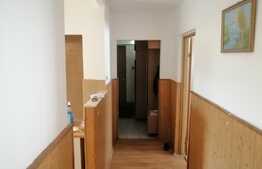 Apartament de 3 camere, decomandat, 67 mp, in cartierul Unirii