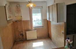 Apartament de 3 camere, decomandat, 67 mp, in cartierul Unirii