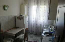 Apartament de 2 camere, semidecomandat, 48 mp, Dambu 
