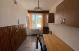 Apartament de 2 camere, decomandat, 64 mp, zona centrala