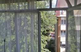 Apartament de 2 camere, semidecomandat, 50 mp, in cartierul 7 Noiembrie