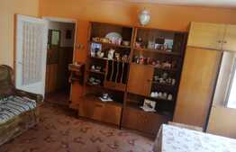 Apartament de 2 camere, semidecomandat, 50 mp, in cartierul 7 Noiembrie