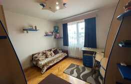 Apartament 3 camere in cartier Unirii , 77 mp