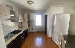 Apartament decomandat de 3 camere, de 68 mp, in cartier Unirii