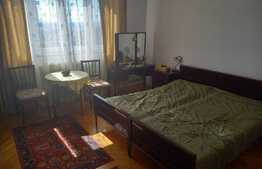 Casa de 200mp utili, 1900 mp teren, terasa, in Reghin