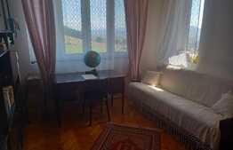 Casa de 200mp utili, 1900 mp teren, terasa, in Reghin