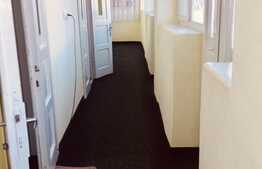 Casa cu 3 camere, 100 mp, teren 1380 mp, zona Ungheni