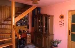 Casa cu 4 camere, 85 mp, teren 40 mp, zona Dambu Pietros