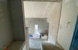  2 case, 138 mp, cu curte individuala de 500mp, in Livezeni 