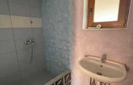 Casa de 253 mp, teren 500 mp, parcare, zona Centrala