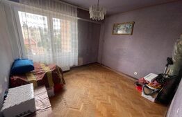 De vanzare apartament cu 3 camere, 66 mp, in cartieru Dambu