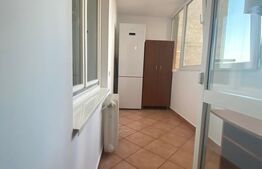 Apartament de 4 camere, et. intermediar, 100 mp, cartier 7 Noiembrie, zona UMF