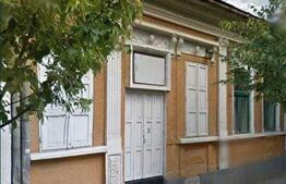 Apartament la casa, 2 camere, 50 mp, Central