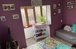 Casa cu 6 camere, 110 mp, teren 400 mp, zona Dambu Pietros