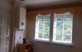 Casa cu 2 camere, 100 mp, teren 185 mp, zona Centrala