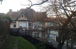 Casa cu 2 camere, 100 mp, teren 185 mp, zona Centrala