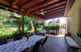 Casa superba ,situată in zona centrala,  3 camere 157 mp  utili si 863 mp suprafata teren 