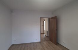 Apartament de 3 camere, 80 mp, etaj intermediar, zona Poli 2