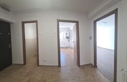 Apartament de 3 camere, 80 mp, etaj intermediar, zona Poli 2