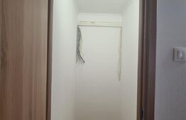 Apartament de 3 camere, 80 mp, etaj intermediar, zona Poli 2
