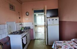 Apartament 3 camere, 66 mp, decomandat, Dambu Pietros