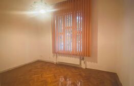 Apartament de 2 camere, 60 mp, decomandat, zona Centrala