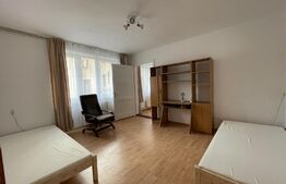 Apartament 2 camere, 54 mp, etaj intermediar, în centrul orașului