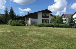 Casa cu 6 camere, 280 mp, teren 3800 mp, Unirii