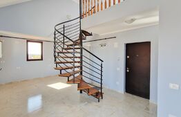 Oportunitate! Apartament pe 2 niveluri, 59 mp, balcon, Ciarda Rosie