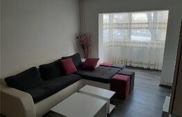 Apartament cu 3 camere, etaj intermediar, zona SOARELUI