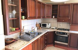 Apartament de 3 camere, 83 mp, decomandat, Complexul Studențesc 