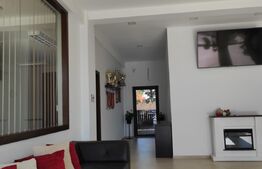 Spatiu comercial pe doua niveluri, 400 mp, zona Mehala