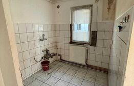 Apartament 3 camere, decomandat, 54 mp, Sagului
