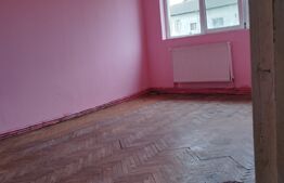 Apartament 3 camere, 65 mp, potential fantastic de renovare, zona Turist
